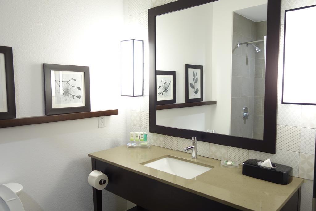 Country Inn & Suites By Radisson Houston Westchase-Westheimer Bagian luar foto